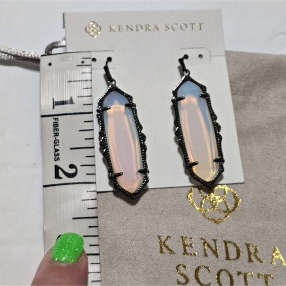 Kendra‎ Scott "Mystic Bazaar" Francie Iridescent Opalite Gunmetal Drop Earrings - Picture 2 of 4
